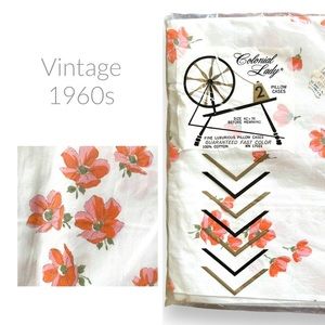 vintage unused 1960s floral pillowcases Colonial Lady
